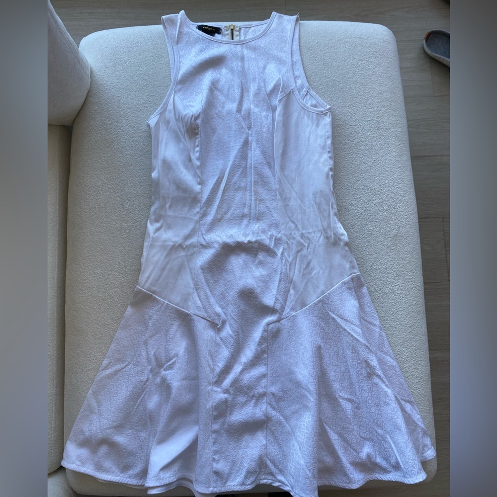 Chic White Sleeveless Dress